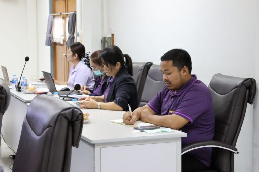 คณะกรรมการบริหารคณะเทคโนโลยีการเกษตรเข้าร่วมประชุม