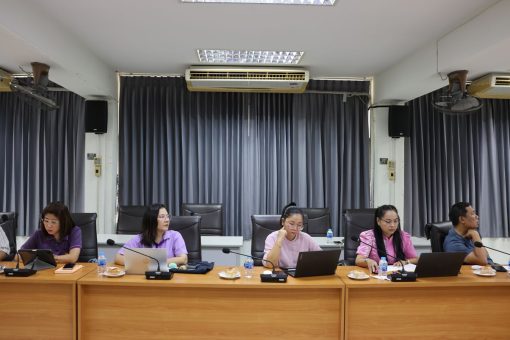 คณะกรรมการบริหารคณะเทคโนโลยีการเกษตรเข้าร่วมประชุม