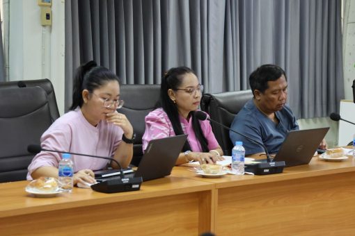 คณะกรรมการบริหารคณะเทคโนโลยีการเกษตรเข้าร่วมประชุม
