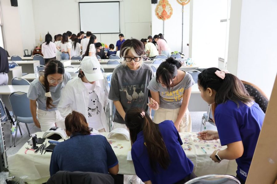 นักศึกษาต่างชาติร่วมกันทำ Work Shop เพาะเมล็ดพันธุ์พืช