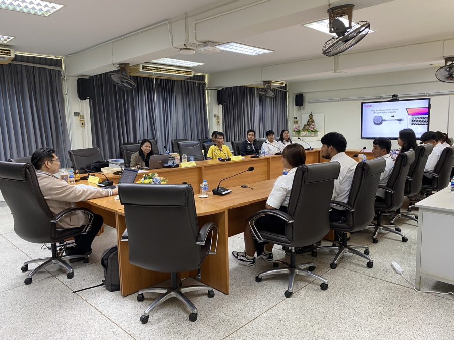 คณะกรรมการตรวจประเมินคุณภาพการศึกสาสัมภาษณ์นักศึกษาสาขาประมง