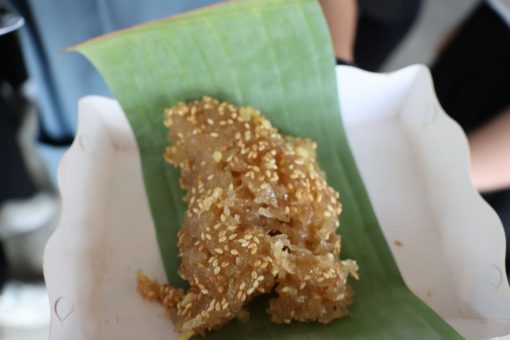 ขนมข้าวเหนียวแดงเสร็จแล้วหน้าตาน่ารับประทาน