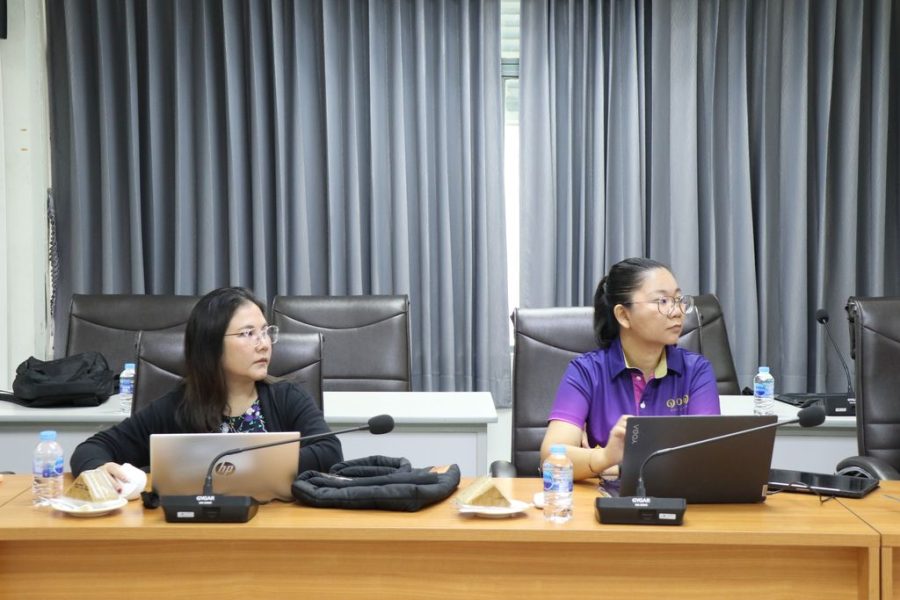 รองคณบดีฝ่ายพัฒนานักศึกษา และประธานหลักสูตรเทคโนโลยีภูมิทัศน์เข้าร่วมประชุมในครั้งนี้ด้วย
