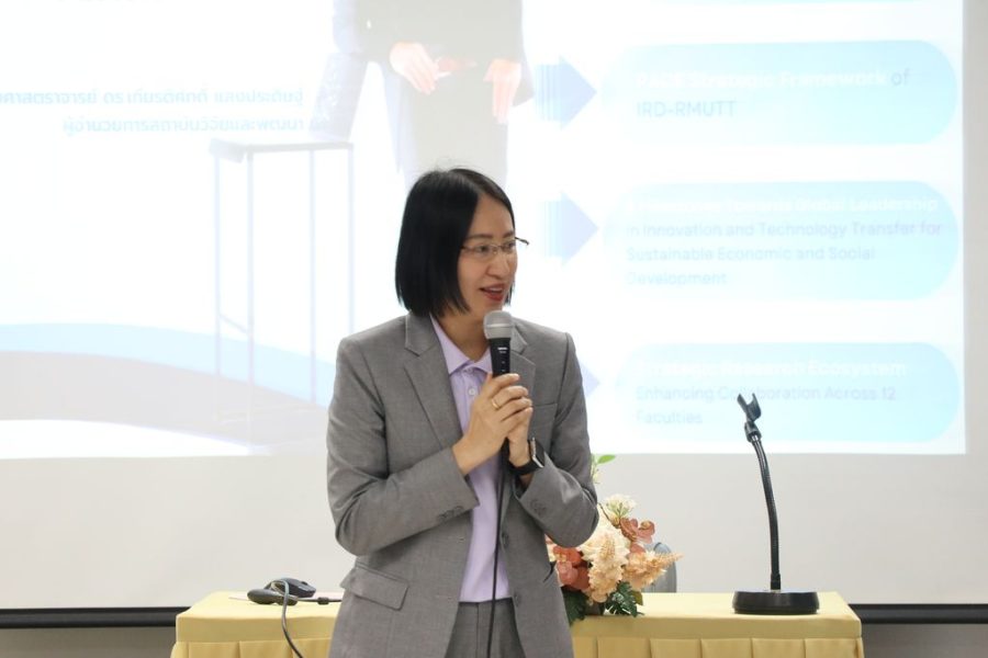 ผศ.ดร.ลลิตา ศิริวัฒนานนท์ เป็นประธานกล่าวเปิดเวทีประชุม