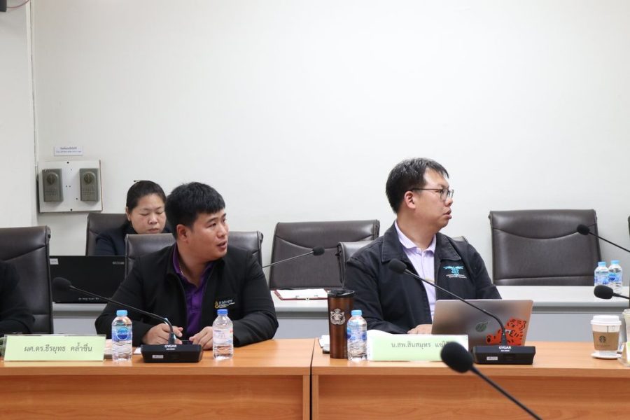 ผู้ช่วยคณบดี และหัวหน้าสาขาวิชา เข้าร่วมประชุมโดยพร้อมเพรียง