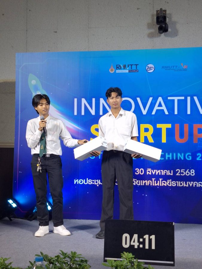 นักศึกษาสาขาเทคโนโลยีภูมิทัศน์นำเสนอผลงานบนเวที