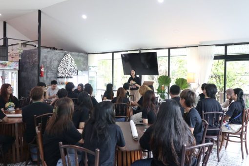 คณบดีคณะเทคโนโลยีการเกษตรกล่าวเปิดโครงการและต้อนรับสโมสรนักศึกษาชุดใหม่