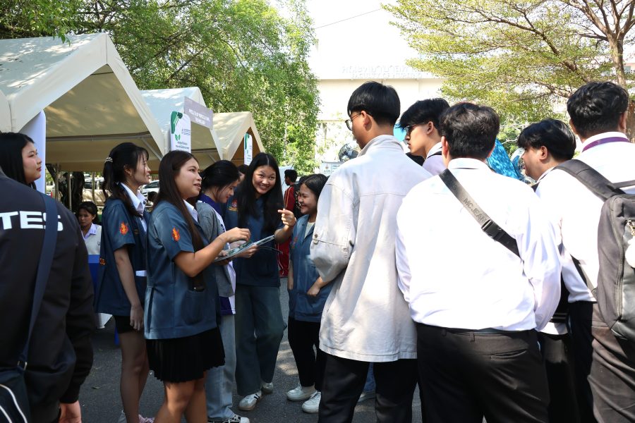 คณะเทคโนโลยีการเกษตร ร่วมจัดบูธ AgriTech Next Gen ในงาน RMUTT Open House 2026