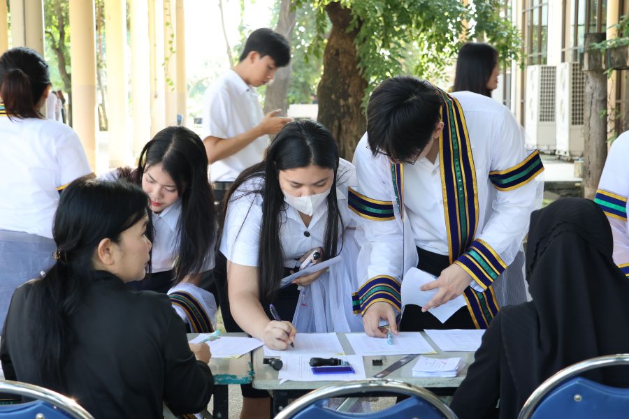 คณะเทคโนโลยีการเกษตร มทร.ธัญบุรี จัดซ้อมย่อยพิธีพระราชทานปริญญาบัตร ประจำปีการศึกษา ๒๕๖๗ เพื่อเตรียมความพร้อมให้แก่บัณฑิตก่อนเข้าร่วมพิธี