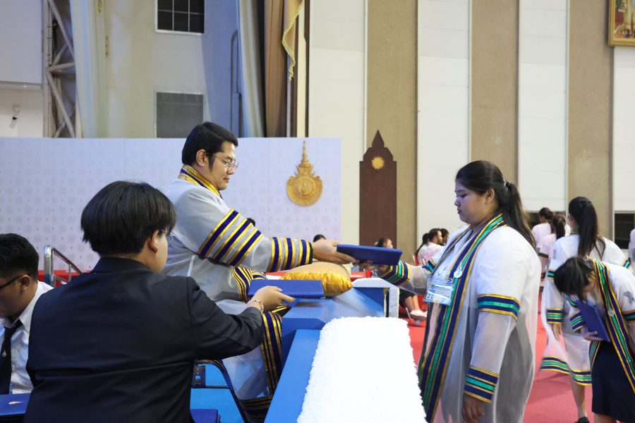 คณะเทคโนโลยีการเกษตร มทร.ธัญบุรี จัดซ้อมย่อยพิธีพระราชทานปริญญาบัตร ประจำปีการศึกษา ๒๕๖๗ เพื่อเตรียมความพร้อมให้แก่บัณฑิตก่อนเข้าร่วมพิธี