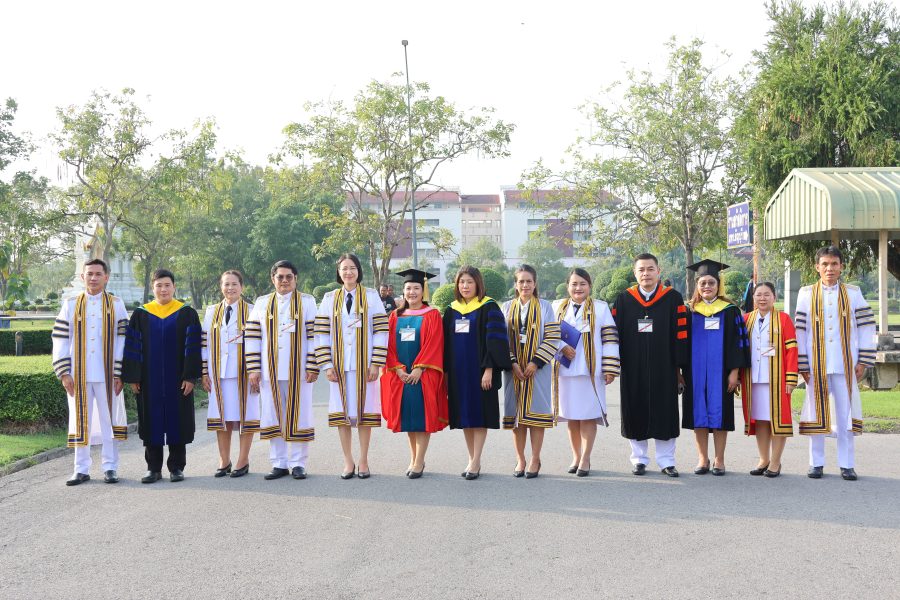 บัณฑิตคณะเทคโนโลยีการเกษตร มทร.ธัญบุรี เข้าร่วมพิธีพระราชทานปริญญาบัตร ครั้งที่ 39 ประจำปีการศึกษา 2567