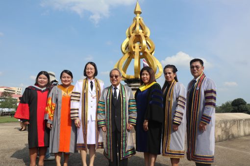 ร่วมแสดงความยินดีกับบัณฑิตกิตติมศักดิ์ คณะเทคโนโลยีการเกษตร ประจำปีการศึกษา 2567