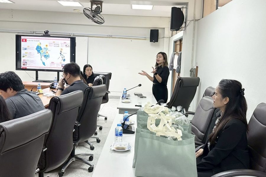 ทีมผู้บริหาร ธุรกิจเกษตรภัณฑ์ บริษัท เจริญโภคภัณฑ์อาหาร จำกัด (มหาชน) เครือ CP เยี่ยมชม ศึกษาดูงาน คณะเทคโนโลยีการเกษตร มทร.ธัญบุรี