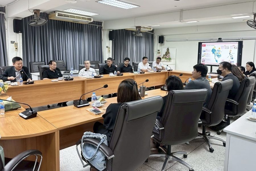 ทีมผู้บริหาร ธุรกิจเกษตรภัณฑ์ บริษัท เจริญโภคภัณฑ์อาหาร จำกัด (มหาชน) เครือ CP เยี่ยมชม ศึกษาดูงาน คณะเทคโนโลยีการเกษตร มทร.ธัญบุรี