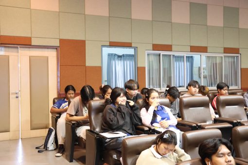 นักศึกษาคณะเทคโนโลยีการเกษตร มทร.ธัญบุรี เข้าร่วมอบรมรายวิชาเตรียมความพร้อมการฝึกประสบการณ์วิชาชีพ หัวข้อการใช้ระบบสารสนเทศการฝึกประสบการณ์วิชาชีพ เพื่อเตรียมความพร้อมก่อนออกฝึกงาน