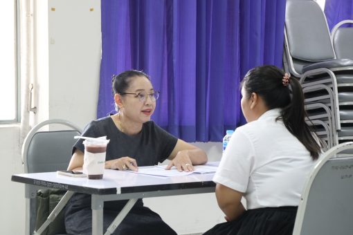 คณะเทคโนโลยีการเกษตร มทร.ธัญบุรี สัมภาษณ์นักศึกษาคัดเลือกทุนการศึกษา ปีการศึกษา 2568 ส่งเสริมโอกาสทางการศึกษา