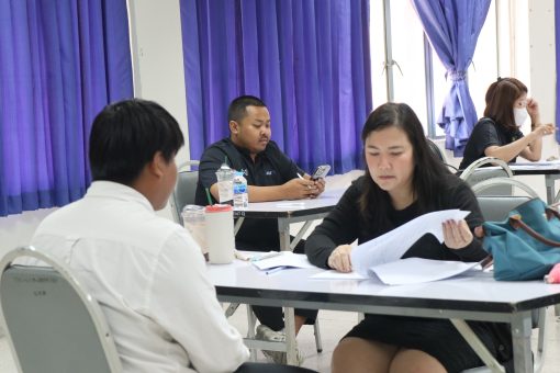 คณะเทคโนโลยีการเกษตร มทร.ธัญบุรี สัมภาษณ์นักศึกษาคัดเลือกทุนการศึกษา ปีการศึกษา 2568 ส่งเสริมโอกาสทางการศึกษา