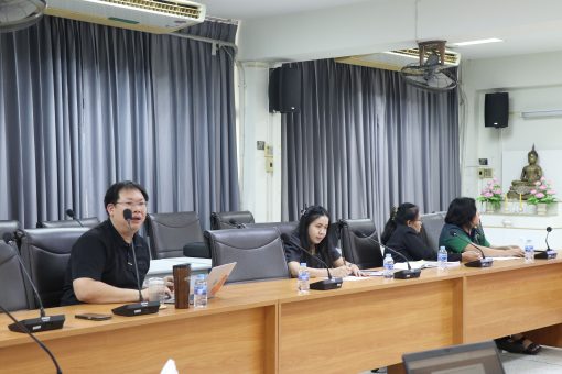 คณะเทคโนโลยีการเกษตร มทร.ธัญบุรี จัดประชุมคณะกรรมการคัดเลือกบุคลากร 2 ราย เพื่อเข้ารับการประเมินเข้าสู่ตำแหน่งที่สูงขึ้น