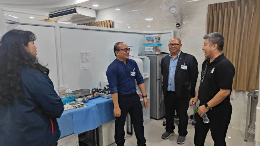 คณะเทคโนโลยีการเกษตร มทร.ธัญบุรี โดย ผศ.อมร อัศววงศ์ศานนท์ ร่วมเป็นกรรมการประเมินอาชีพพยาบาลสัตว์ ระดับ 5 ตามมาตรฐานของสถาบันคุณวุฒิวิชาชีพ ณ โรงพยาบาลสัตว์เมืองเอก