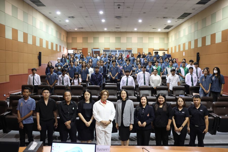 คณะเทคโนโลยีการเกษตร มทร.ธัญบุรี จัดอบรมโครงการพัฒนาทักษะด้านภาษาอังกฤษ ให้นักศึกษาระดับเข้าปริญญาตรี เตรียมความพร้อมก่อนทดสอบภาษาอังกฤษ