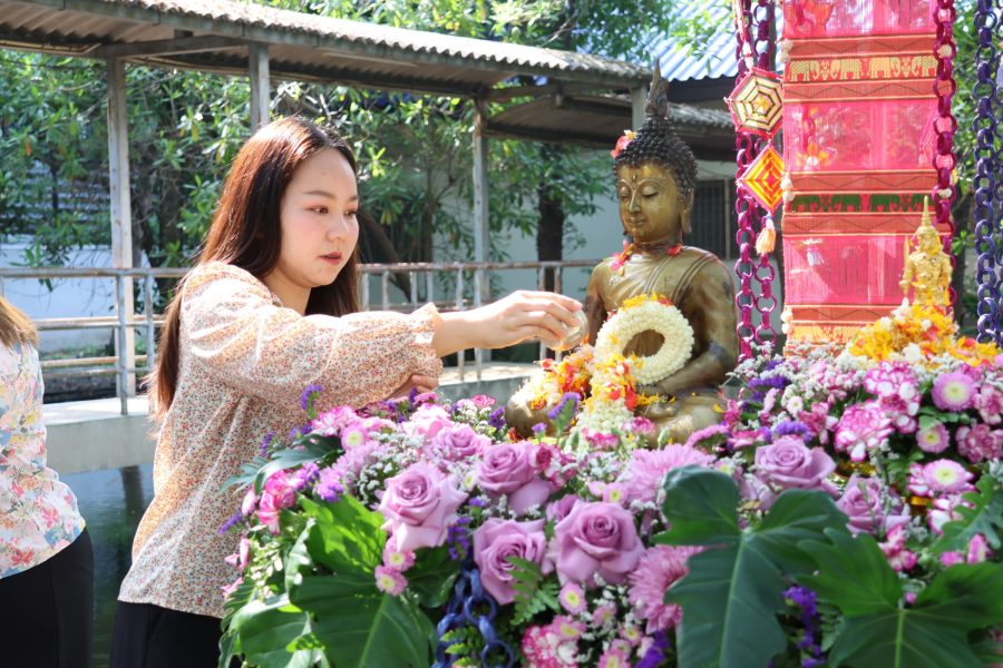 คณะเทคโนโลยีการเกษตร มทร.ธัญบุรี จัดพิธีสรงน้ำพระ เนื่องในเทศกาลสงกรานต์ 2569 สืบสานประเพณีไทยอย่างยั่งยืน