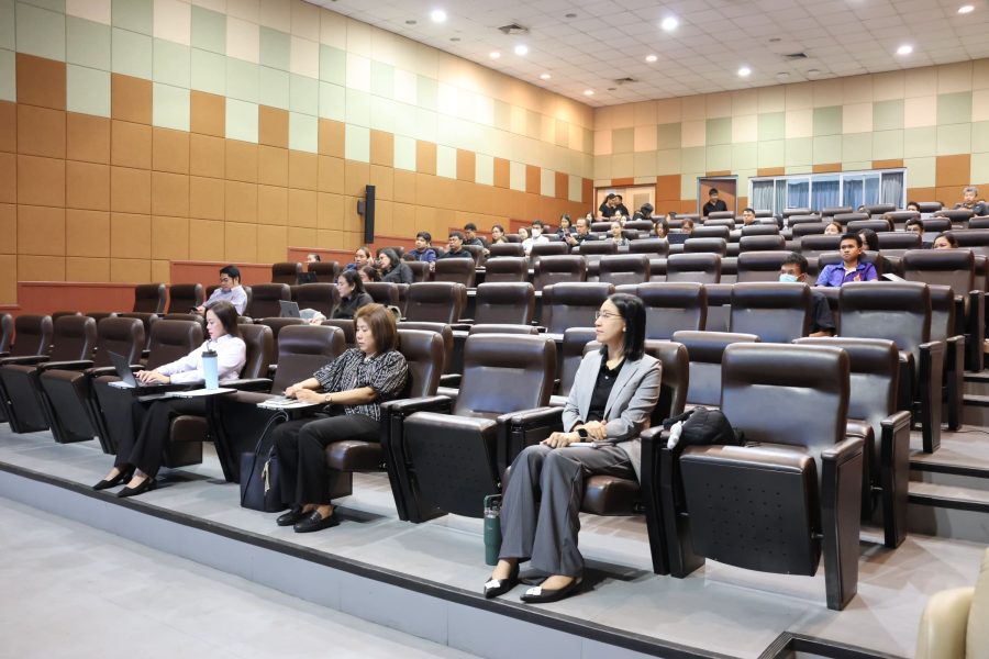 คณะเทคโนโลยีการเกษตร มทร.ธัญบุรี จัดอบรมเชิงปฏิบัติการพัฒนาศักยภาพบุคลากรสายวิชาการและสายสนับสนุน เสริมความรู้การขอตำแหน่งและการจัดทำผลงานอย่างถูกต้อง