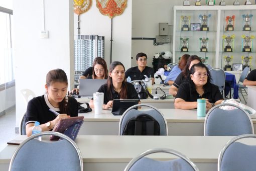 คณะเทคโนโลยีการเกษตร มทร.ธัญบุรี จัดอบรมเชิงปฏิบัติการพัฒนาศักยภาพบุคลากรสายวิชาการและสายสนับสนุน เสริมความรู้การขอตำแหน่งและการจัดทำผลงานอย่างถูกต้อง