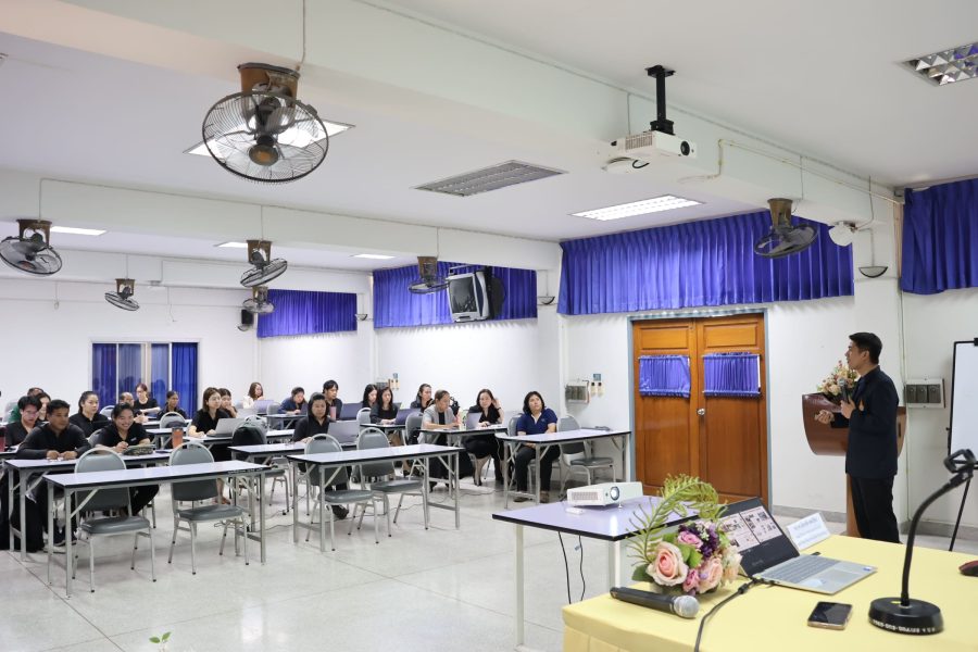 คณะเทคโนโลยีการเกษตร มทร.ธัญบุรี จัดอบรมพัฒนาศักยภาพนักวิจัย เสริมทักษะการเขียนข้อเสนอโครงการวิจัย พร้อมผลักดันงานวิจัยสู่การใช้ประโยชน์จริง