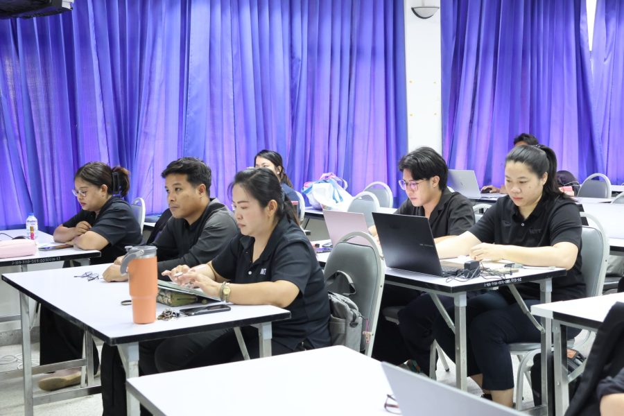คณะเทคโนโลยีการเกษตร มทร.ธัญบุรี จัดอบรมพัฒนาศักยภาพนักวิจัย เสริมทักษะการเขียนข้อเสนอโครงการวิจัย พร้อมผลักดันงานวิจัยสู่การใช้ประโยชน์จริง
