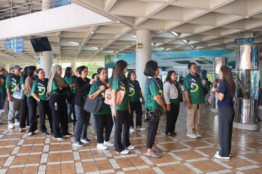คณะเทคโนโลยีการเกษตร มทร.ธัญบุรี จัดโครงการ ส่งเสริมสุขภาพและสร้างสุขเพื่อการทำงาน ศึกษาดูงานสถาบันวิทยาศาสตร์ทางทะเล มหาวิทยาลัยบูรพา