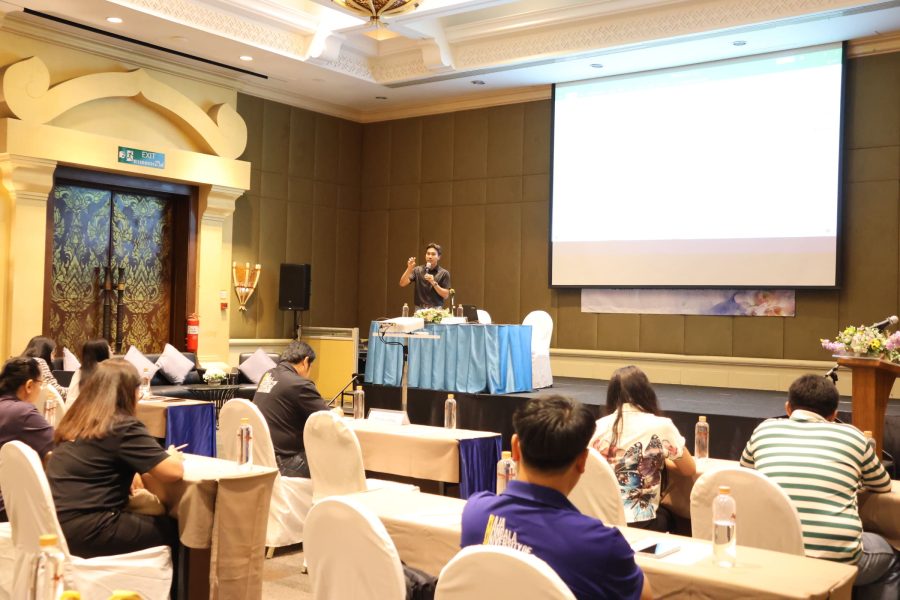 คณะเทคโนโลยีการเกษตร มทร.ธัญบุรี จัดโครงการ พัฒนานวัตกรรมการบริหารจัดการและการเรียนการสอน สร้างความร่วมมือในการพัฒนาระบบงานอย่างมีประสิทธิภาพและยั่งยืน