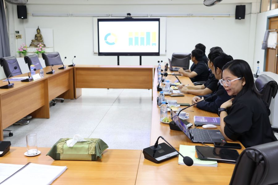 คณะเทคโนโลยีการเกษตร มทร.ธัญบุรี รับการตรวจประเมินคุณภาพการศึกษาภายในระดับหลักสูตรตามเกณฑ์ AUN-QA สาขาเทคโนโลยีภูมิทัศน์ ประจำปีการศึกษา 2568