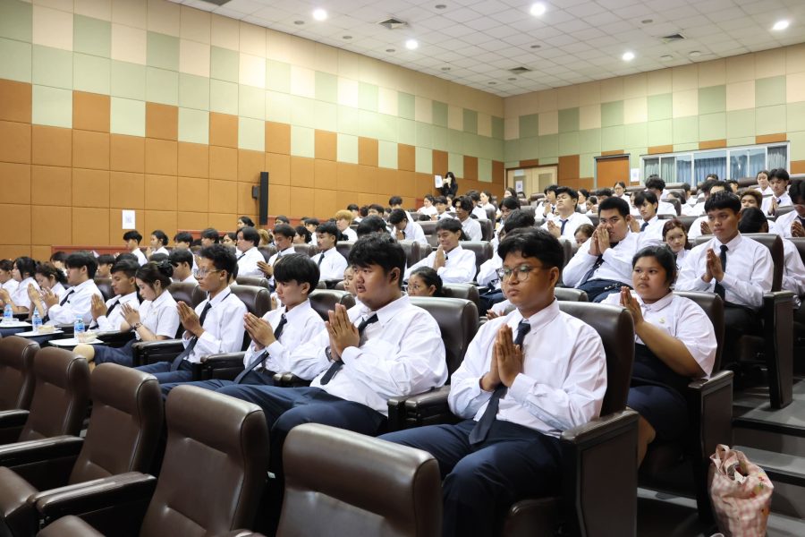 นักศึกษาใหม่คณะเทคโนโลยีการเกษตร มทร.ธัญบุรี ร่วมพิธีไหว้ครู ประจำปีการศึกษา 2569 แสดงความกตัญญูต่อครูอาจารย์