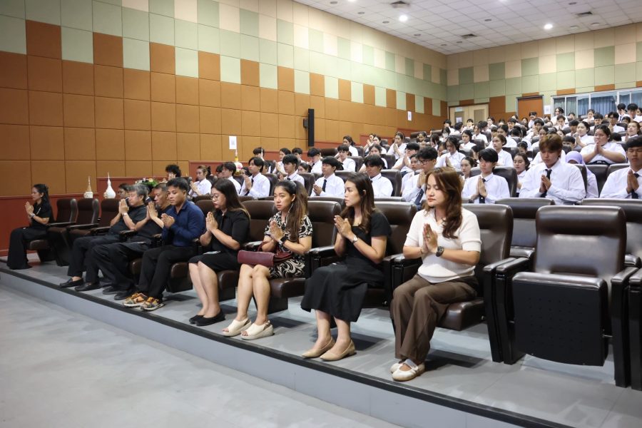 นักศึกษาใหม่คณะเทคโนโลยีการเกษตร มทร.ธัญบุรี ร่วมพิธีไหว้ครู ประจำปีการศึกษา 2569 แสดงความกตัญญูต่อครูอาจารย์