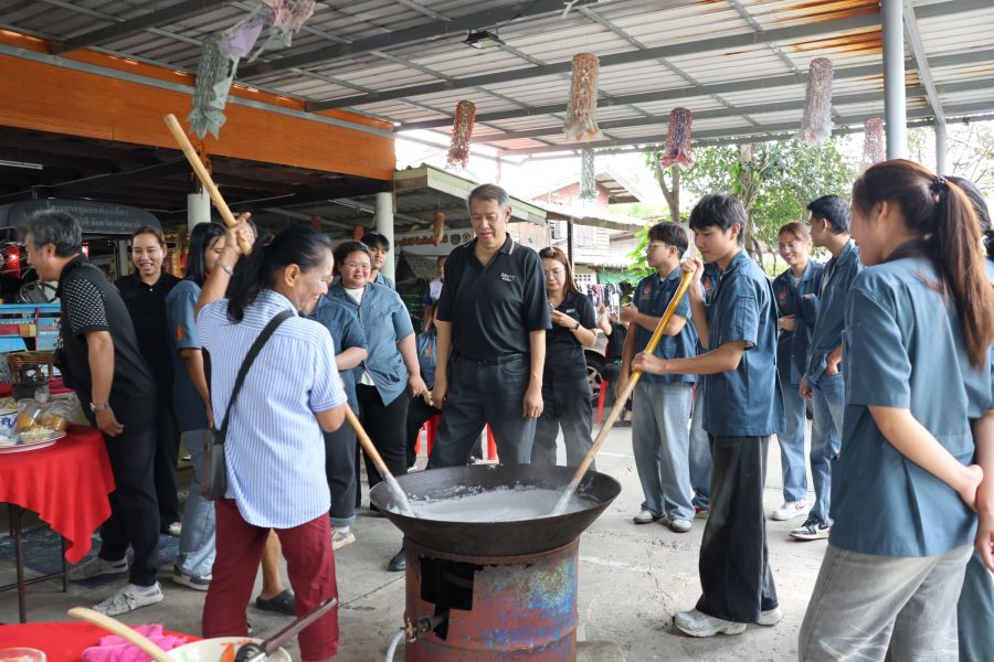 คณะเทคโนโลยีการเกษตร มทร.ธัญบุรี สืบสานภูมิปัญญา ”กะละแมชาวมอญ” เรียนรู้วิถีชุมชน สู่การยกระดับอัตลักษณ์และเพิ่มมูลค่าผลิตภัณฑ์