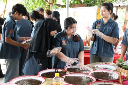 คณะเทคโนโลยีการเกษตร มทร.ธัญบุรี สืบสานภูมิปัญญา ”กะละแมชาวมอญ” เรียนรู้วิถีชุมชน สู่การยกระดับอัตลักษณ์และเพิ่มมูลค่าผลิตภัณฑ์