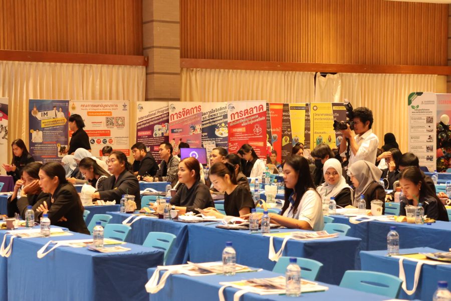 คณะเทคโนโลยีการเกษตร มทร.ธัญบุรี ร่วมสร้าง เครือข่ายครู–อาจารย์แนะแนว แนะนำข้อมูลการศึกษาต่อ สนับสนุนการศึกษาเพื่อการพัฒนาที่ยั่งยืน