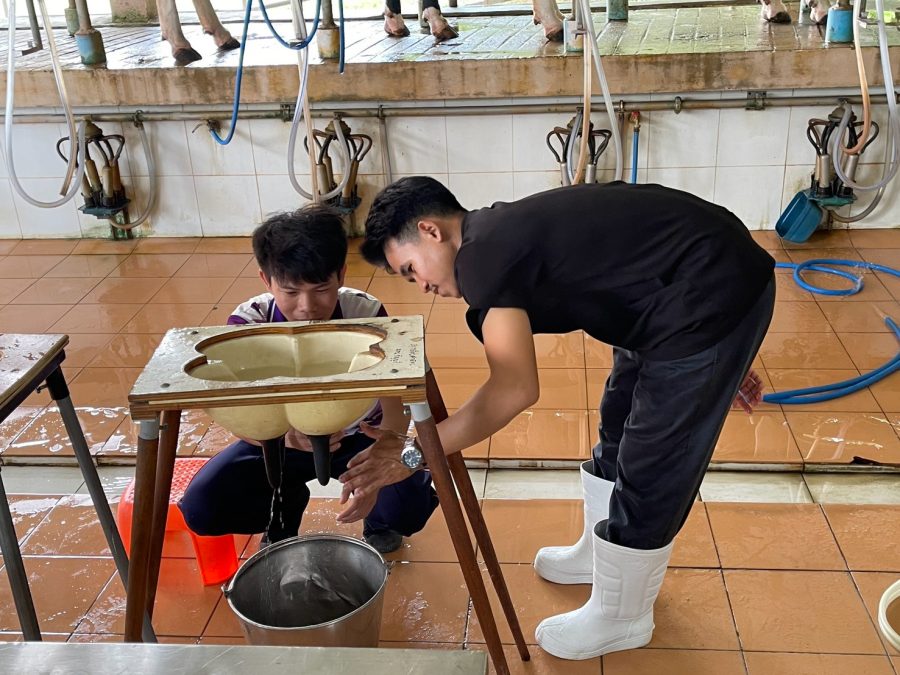 คณะเทคโนโลยีการเกษตร มทร.ธัญบุรี ร่วมกับโรงเรียนเตรียมอุดมศึกษาพัฒนาการ ปทุมธานี ส่งเสริมการเรียนรู้นอกห้องเรียน สัมผัสประสบการณ์จริงด้านสัตวศาสตร์