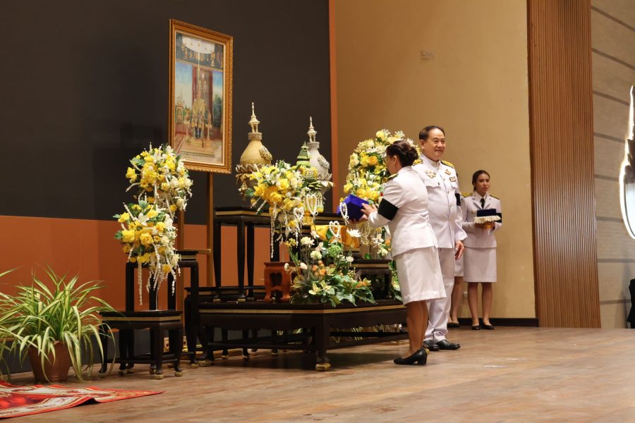 คณะเทคโนโลยีการเกษตร มทร.ธัญบุรี ร่วมพิธีรับพระราชทานเครื่องราชอิสริยาภรณ์ ชั้นสายสะพาย ประจำปี 2568