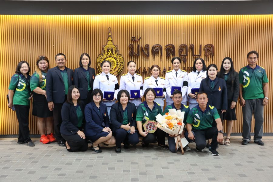 คณะเทคโนโลยีการเกษตร มทร.ธัญบุรี ร่วมพิธีรับพระราชทานเครื่องราชอิสริยาภรณ์ ชั้นสายสะพาย ประจำปี 2568