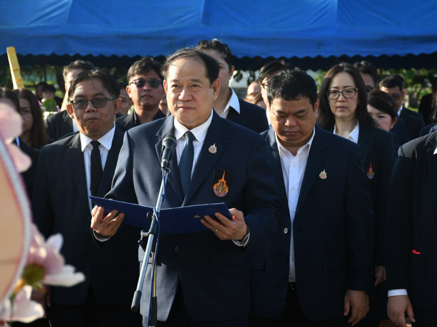 คณะเทคโนโลยีการเกษตร มทร.ธัญบุรี ร่วมพิธีวางพวงมาลาถวายราชสักการะพระบรมรูปรัชกาลที่ 5 เนื่องในวันปิยมหาราช ประจำปี 2569